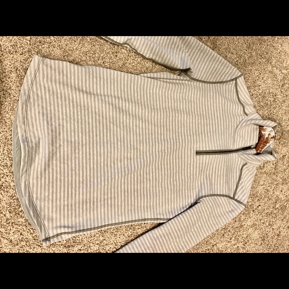 Lululemon Men’s Long Sleeve 1/2 Zip Top